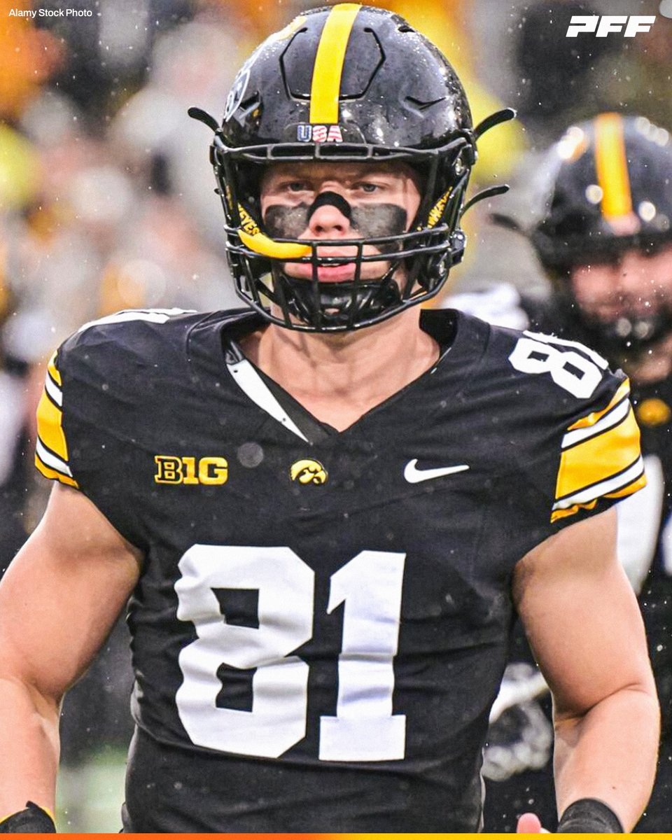 PFF College tweet media