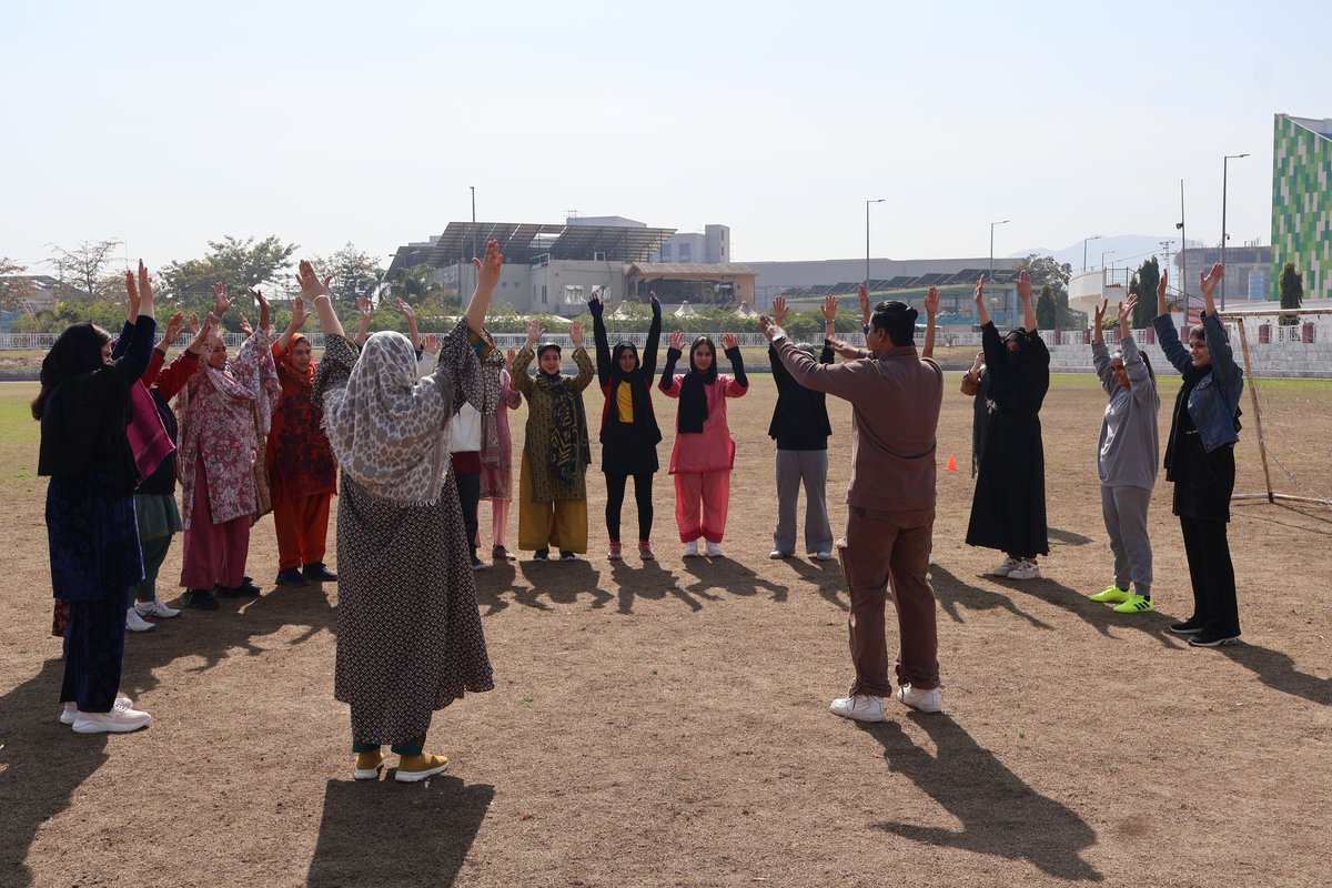 Right To Play Pak tweet media