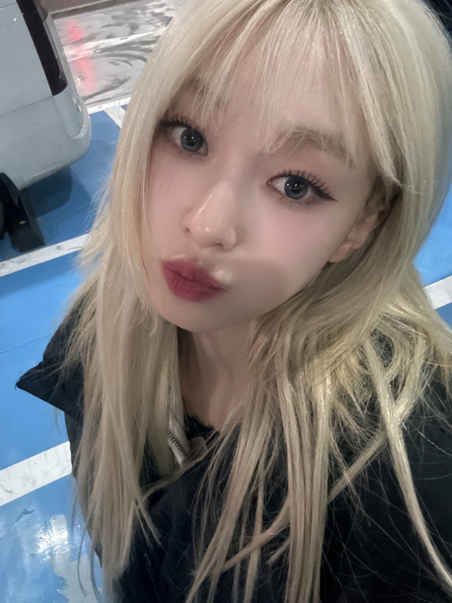 sinnn_89's tweet photo. 진짜진짜 문신애 👉🏻👈🏻  드림노트 라라 🩷
비록 그룹은 해체했지만...!!
동국대 연영과에서 열심히 배우 준비하고 있으니
많관부... 🙏🏻🤍 
우리언니 정말 착하구 열심히하구 잘하구!! 
팬들을 너무너무 사랑하는 착순이 공주님이에요 🥹 https://t.co/zX8mrl7u7o