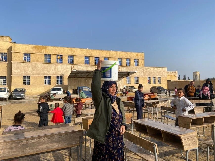 beybunro's tweet photo. One month under siege in Kobanê ! 

#KobaneUnderSiege #DefendRojava https://t.co/fESWm0qnP2