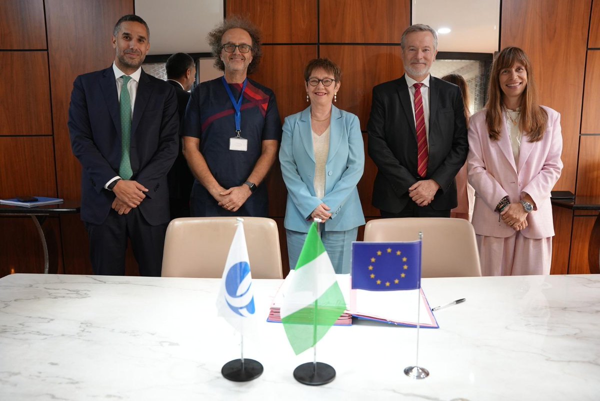 EBRD's tweet image. We are joining forces with @EU_Partnerships @EUinNigeria to boost investment preparation for project Bridge, rolling out fibre networks across Nigeria, supported by €22 million from the EU.
#GlobalGateway 

@OdileRenaud @GautierMignot2
