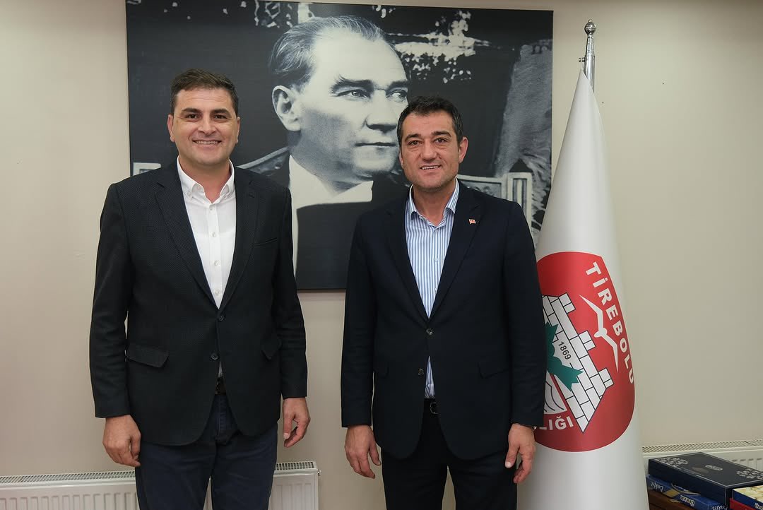 Giresun Belediye Başkanı Sayın Fuat Köse’nin geçirmiş olduğu rahatsızlığı üzüntüyle öğrendim.

Kendisine geçmiş olsun dileklerimi iletiyor, en kısa sürede sağlığına kavuşmasını temenni ediyorum.