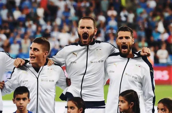 العيال بالتراويح اذا قال الامام امين: