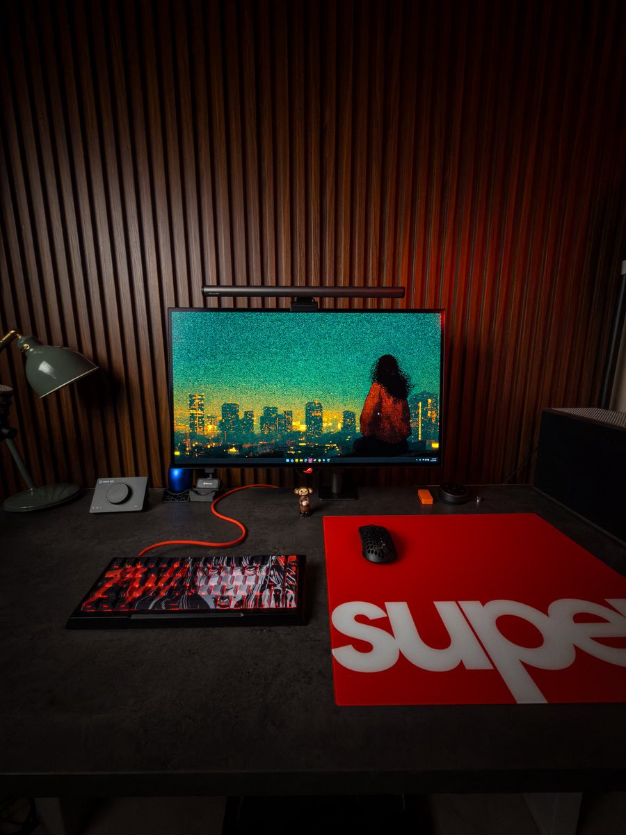 SkrolleXs tweet media