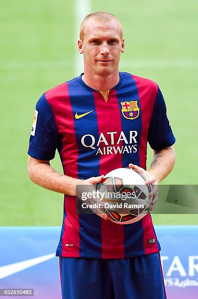 Who is this former footballer? 🫵 

Difficulty Level: Hard