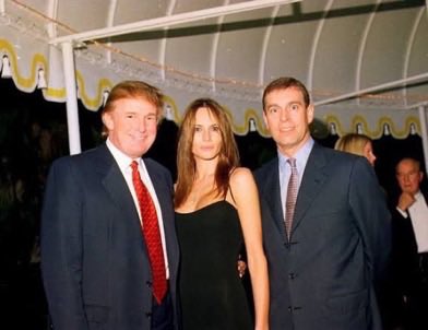 DavidVargasA18's tweet photo. Trump afirmó: "No conozco al Príncipe Andrés".

Aquí las fotos del Príncipe Andrés, con Trump y Melania. Existió una relación por medio de Epstein y Maxwell.
RT👇 https://t.co/RoTVNTFMDZ