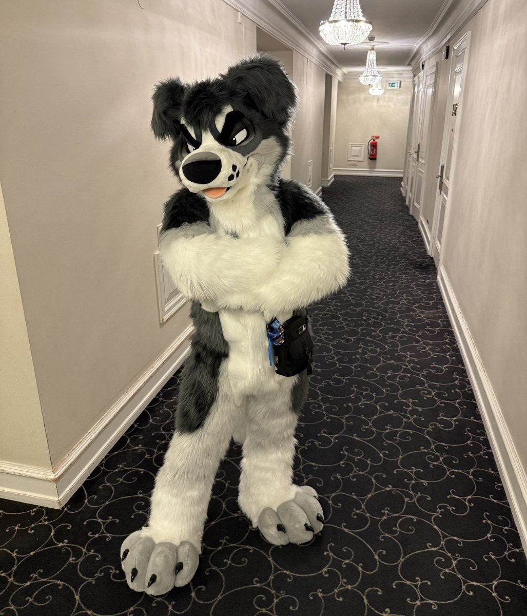 Val / LatinVixen tweet media