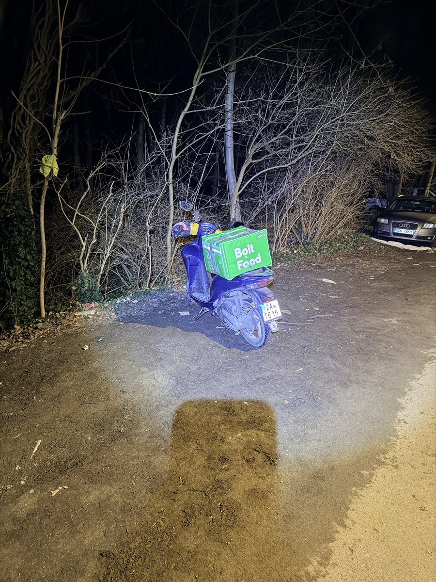 Nicnikde5 tweet media