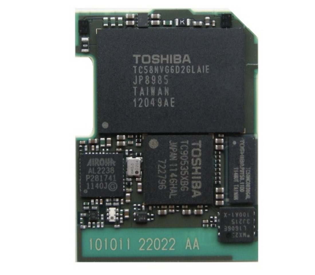 昔製品1 Wi-Fi + SD 3チップ東芝 （もちろんチップは全て開封済み）