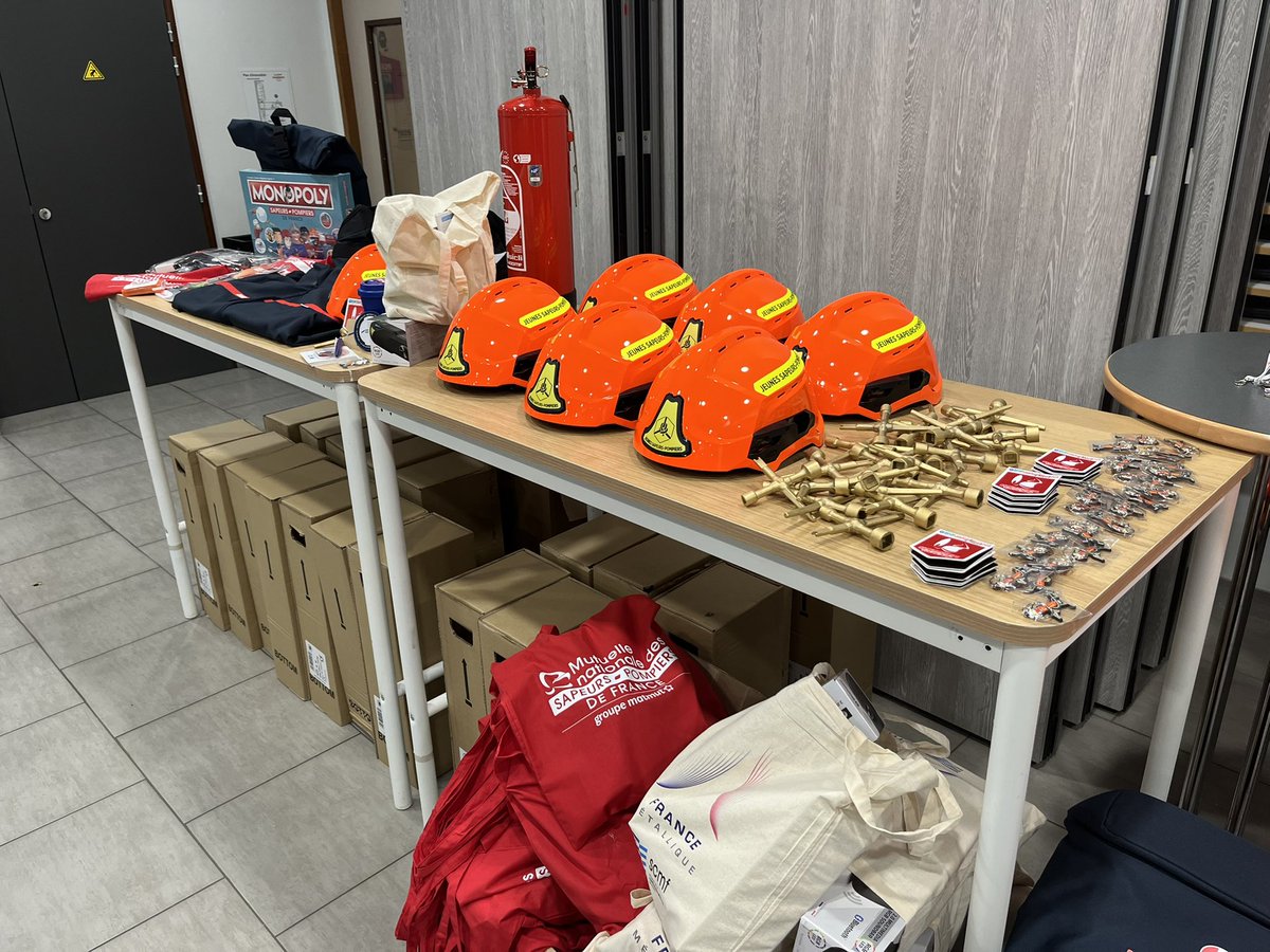 Samuel Fleck tweet media