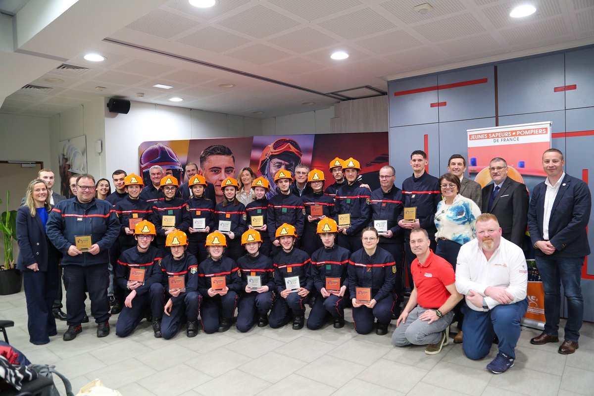 Samuel Fleck tweet media