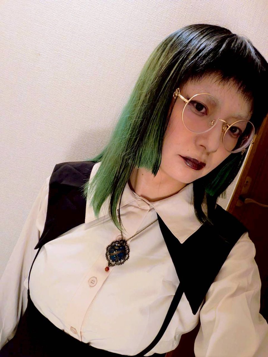 金曜日の女」はシーシャが大好きなろっきゅん🐱(@ro9un111)スロー