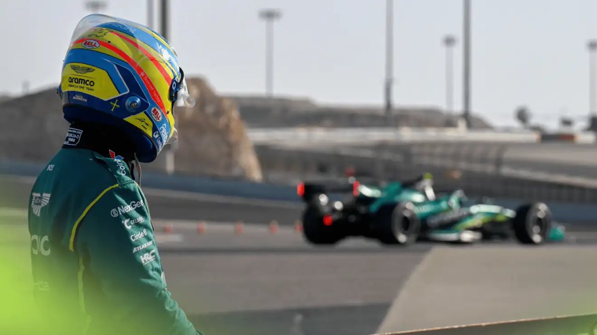 Lo de Alonso ya es de análisis paranormal, si este año <a href="/AstonMartinF1/">Aston Martin Aramco F1 Team</a> no le da el auto empezaré a creer en fantasmas, maldiciones y demás. Con todo a su favor, sin compañero que lo incomode ni mínimamente, con Newey a bordo, nueva fábrica y túnel de viento…con todos los