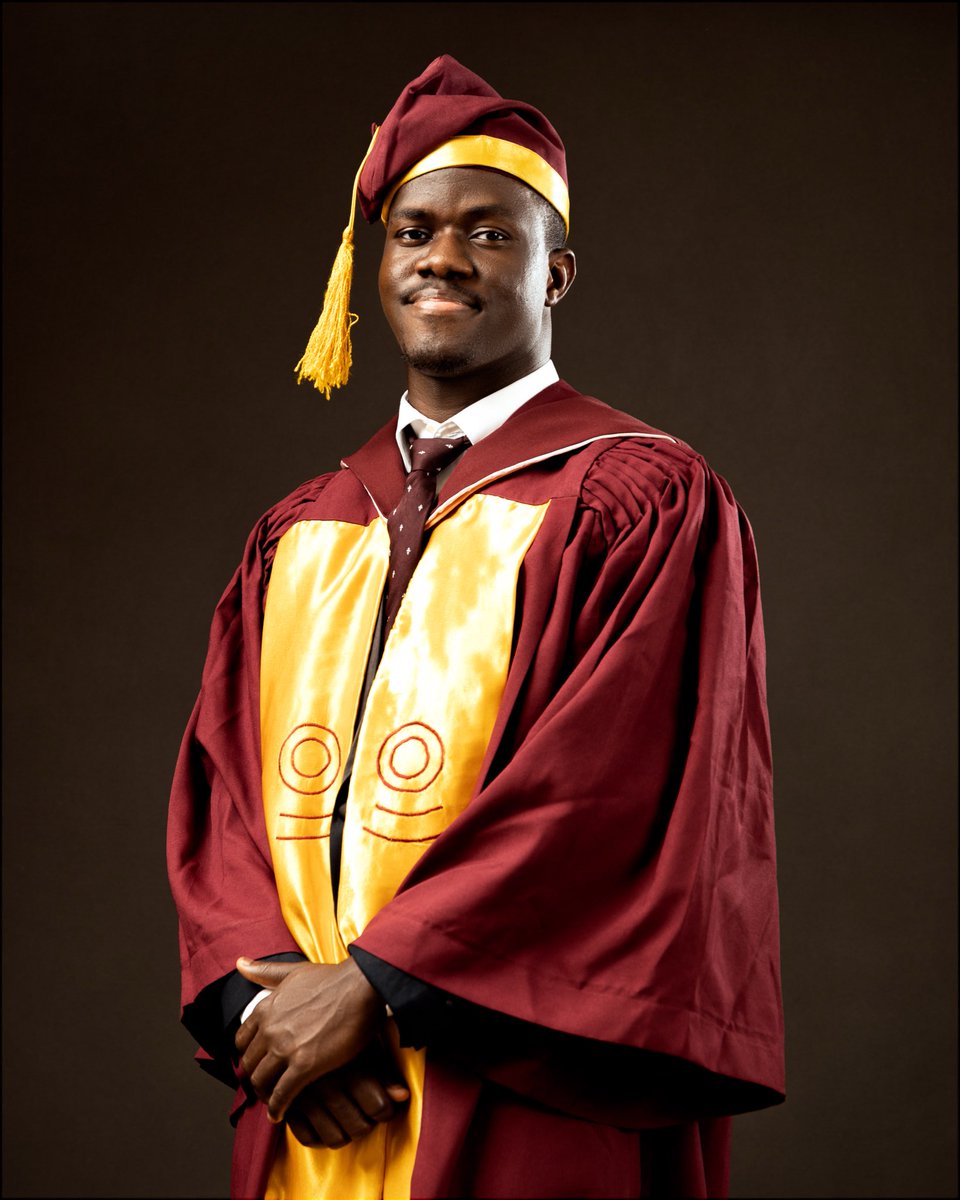 ✅My CGPA grew steadily from Year 1 but not at the pace I wanted. At the end of 300 level, I was at 4.37.
✅Towards the end of Year 3, tech became my only real hustle. It became easier to focus on school.
✅Around the same time, I had the privilege of serving as an executive in