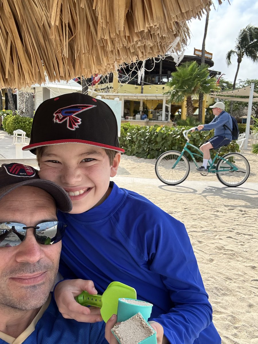 mostaccioli_'s tweet photo. Back for the annual Natoli visit to Aruba 🇦🇼 ���️ ☀️ https://t.co/74Blick3AN