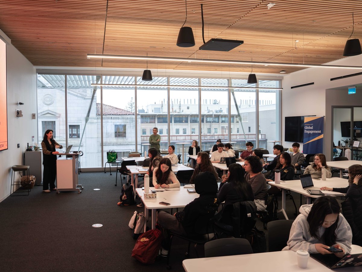 SutardjaCenter's tweet image. In Minh Tsai’s SCET class, Caroline Cotto from #NECTAR joined us to discuss alternative proteins. NECTAR’s research shows flavor drives plant-protein adoption more than nutrition or price, while processed ingredients remain a deterrent.

hubs.li/Q043qPRD0

#ucberkeley