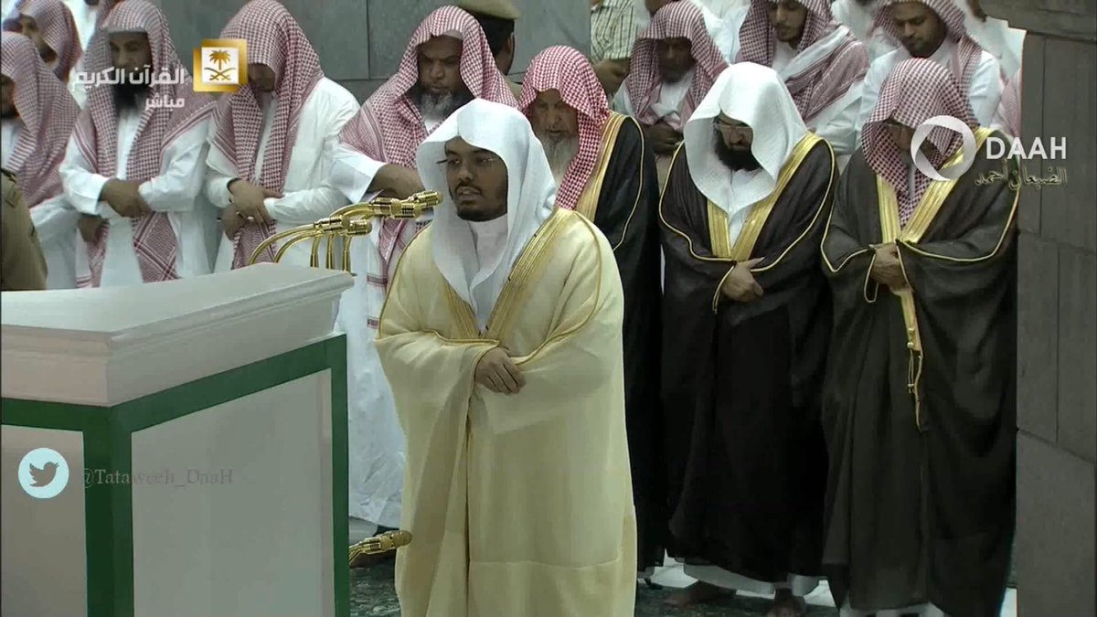 10 سنوات بين الصورتين!🤎

ليلة 3 #رمضان 1437هـ
ليلة 3 #رمضان 1447هـ