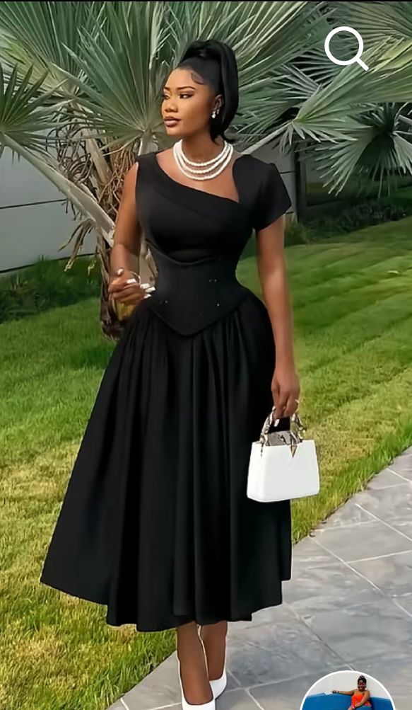 shemakobe's tweet photo. @grok make this dress blue https://t.co/g0AkOuf6Dj