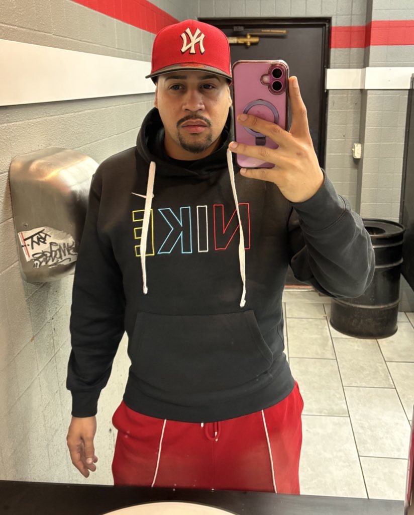 FavPettyBackup's tweet image. #NotABot 🥰😘