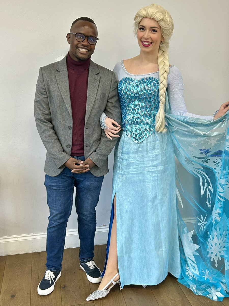 UsaamaK's tweet photo. We held our Find Your Future Fun Day and I’m really proud of what we delivered for our local families.

Parents got guidance on benefits, advice and housing support, while the children had a great time with our celebrity Princess. Safe to say a few adults were a bit #Frozen too. https://t.co/bdycez8483