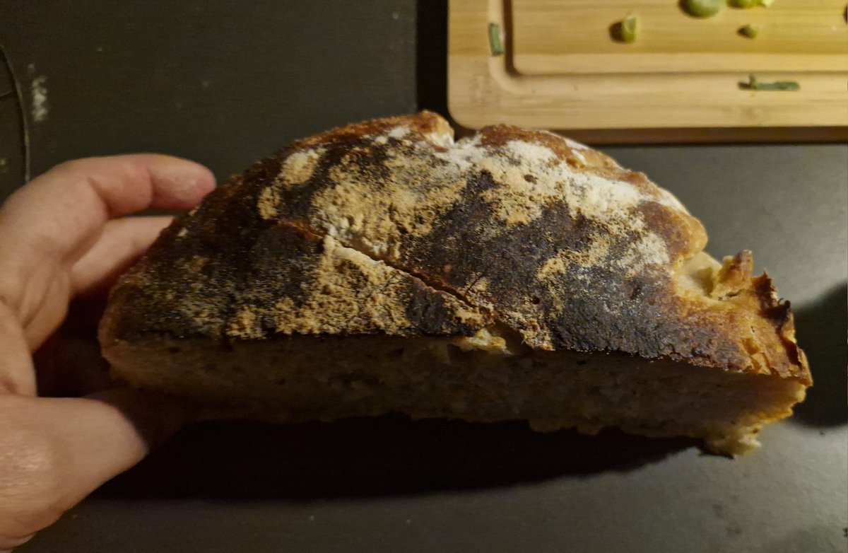 Das Zweite ist gar nicht so schlecht geworden. Das kann ich dem Schwiegerpapa geben. 
Das 1. ist optisch ne Katastrophe, schmeckt aber. Und ist auch schon fast leer. 😅