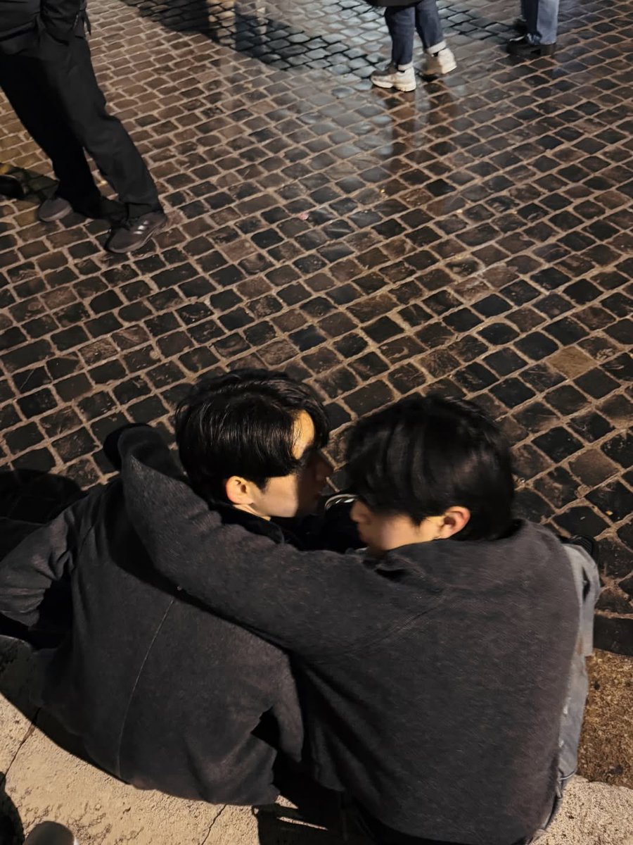 ณ โรม วิลเลี่ยมฮีน้อคเอาท์หญิงแท้ใจเมะของน้องเอสอย่างชั้นรัวๆ เลยว่ะ 🥲

#WilliamEst #วิลเลี่ยมเอส