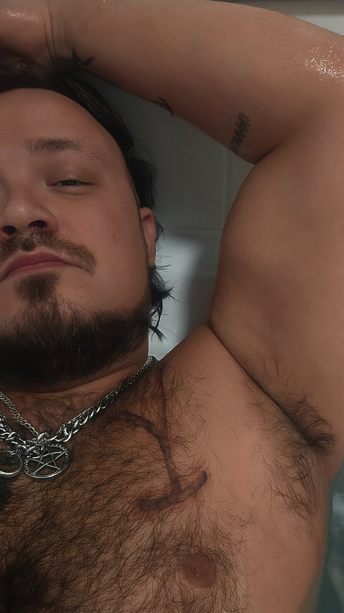 Tourettes Lad Official tweet media