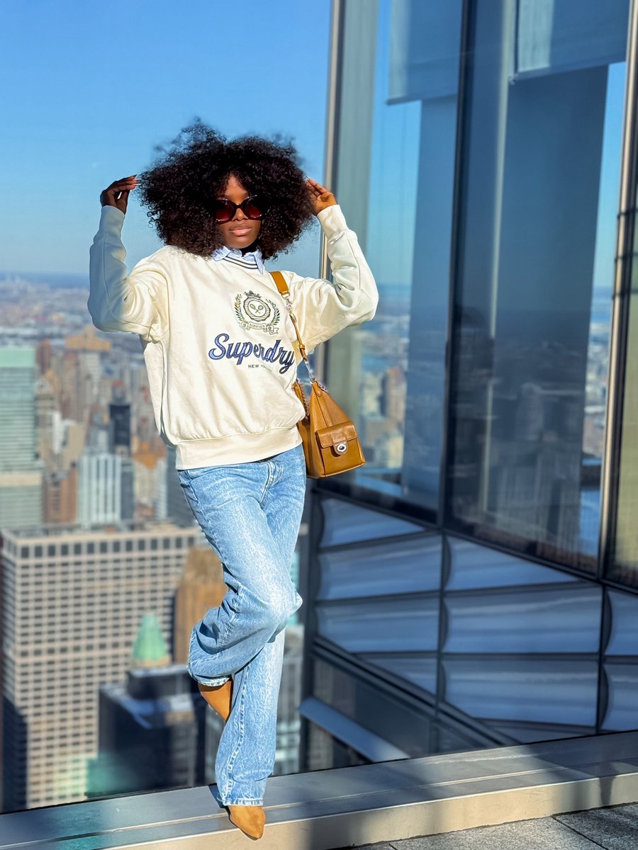 Oluwafadererami's tweet photo. Beauty wey dey shock beholder!!! 

📍Summit One Vanderbilt, NYC 🇺🇸 https://t.co/VqsQCQsW9h