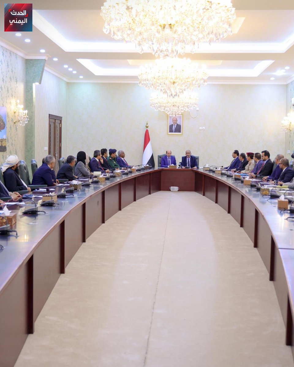 ⭕ عضو مجلس القيادة الرئاسي محمود الصبيحي:

🔴 استقرار عدن ركيزة للانتصار في معركة استعادة الدولة وإنهاء الانقلاب الحوثي 
 
🔴 المرحلة تتطلب يقظة عالية لإفشال أي محاولات لإقلاق السكينة العامة
 
🔴 لا تهاون مع أي استهداف لمؤسسات الدولة أو العبث بالأمن
 
🔴 على الحكومة التواجد