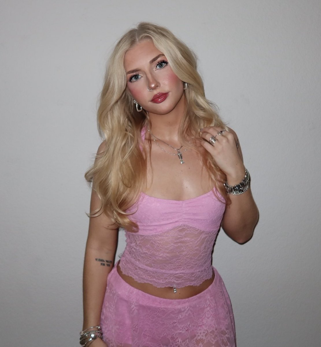 princess Ashley 🎀 tweet media