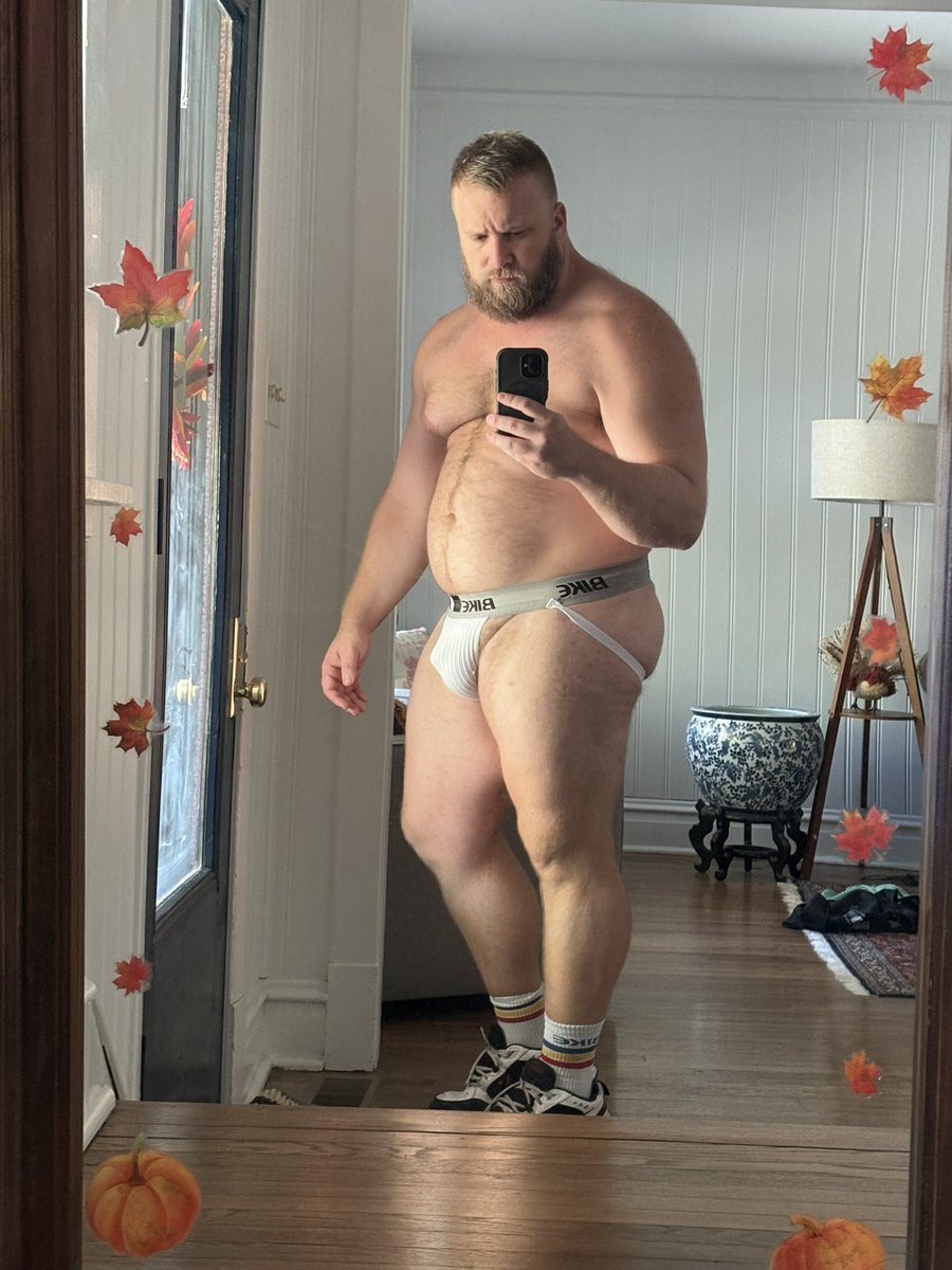 Sexy jockstrap 🍑🐻🔥🍆👅👀🍼💘😇🧡