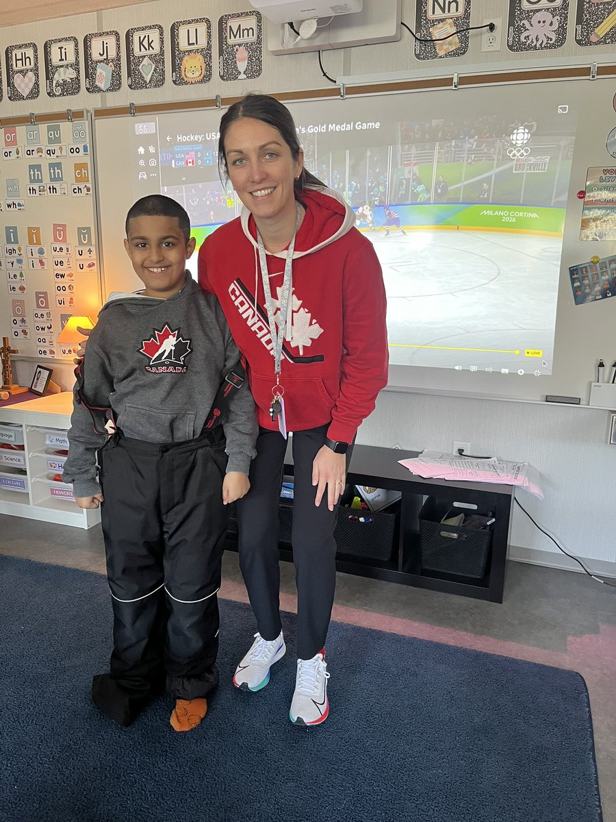 Mrs. Rowe tweet media