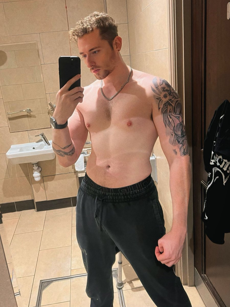 Michael 🏳️‍🌈 tweet media