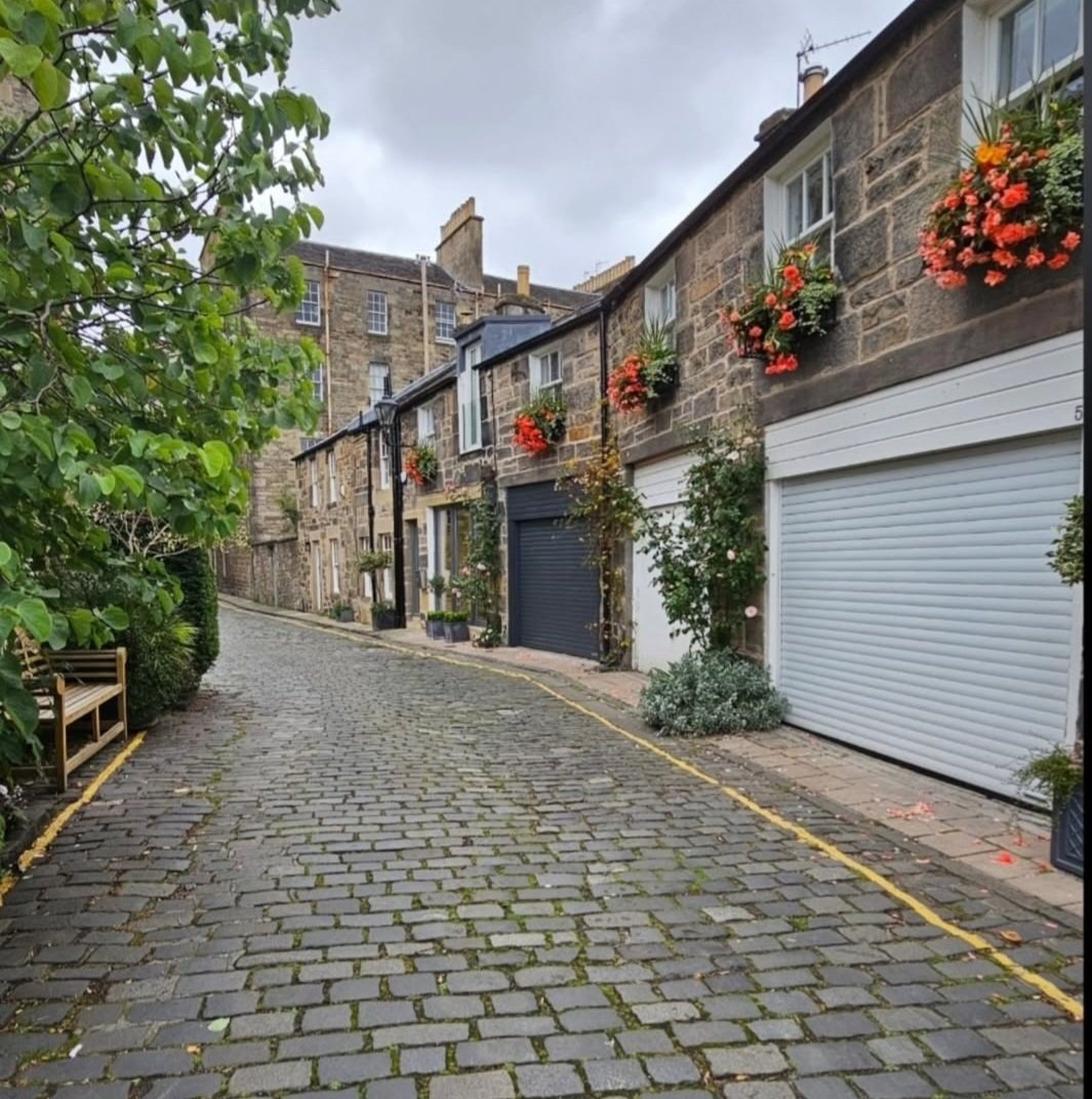 Circus Lane
Stockbridge
Edimburgo 🏴󠁧󠁢󠁳󠁣󠁴󠁿