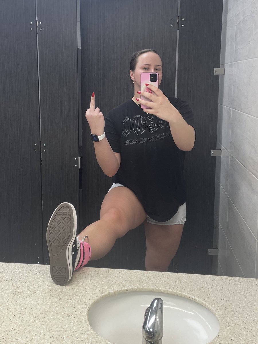lexicollects's tweet photo. Can I kick it? https://t.co/EjK3l1Diok