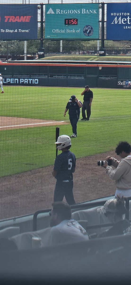 Chris Lane tweet media