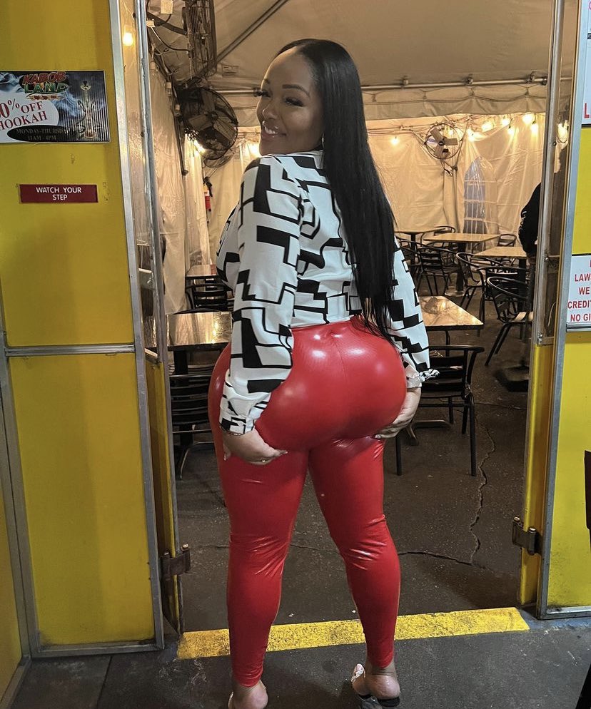 Queensandy012's tweet image. Yall see what I see hmm 🤔