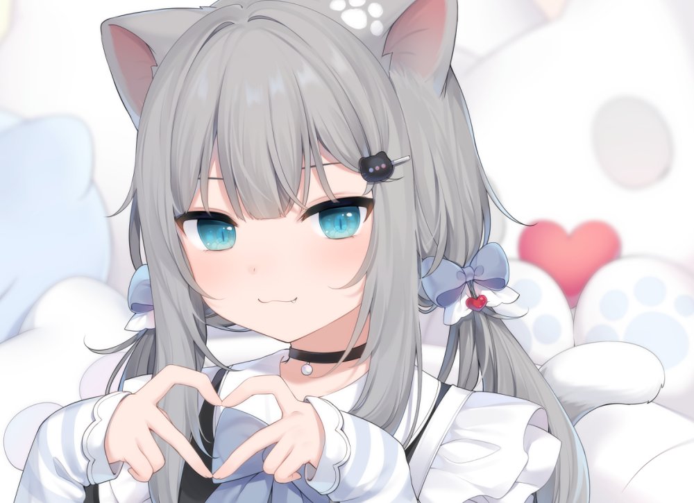 WholesomeKawaii's tweet image. Super cute fluffy kitty