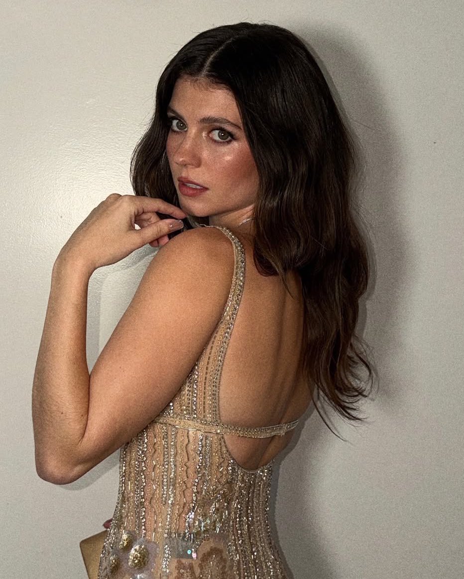 my emily henry main girls are sooooo perfect i’m obsessed welcome home january poppy’s been waiting for you