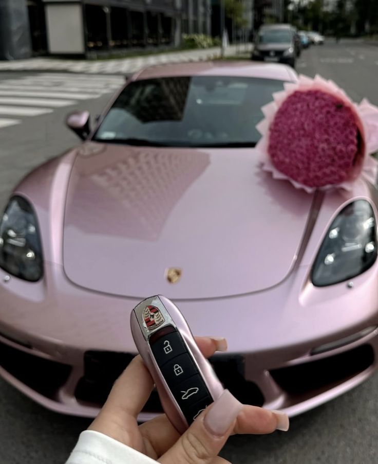 fairyprxncess's tweet image. dream car