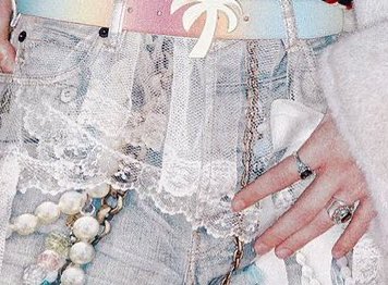 โอ้ยยยย ความโบว์เอยใด