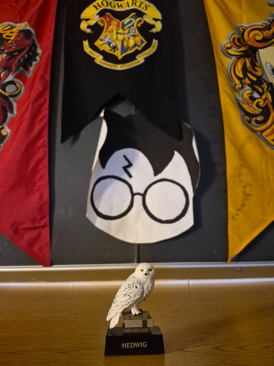 Hogwarts: A Podcast tweet media