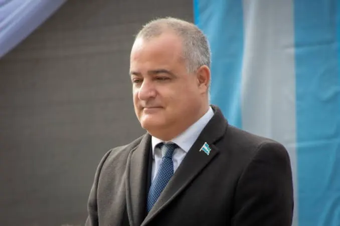 Lo vote por conocerlo de décadas de gestiones muy buena, es otro traidor al movimiento peronista en particular por perder el honor de llamarse diputado electo por el pueblo <a href="/javier_noguera/">Javier Noguera</a>, doc no representas a Jaldo. ME REPRESENTABAS A MI EL PUEBLO. 
Escóndete en las calles 👋