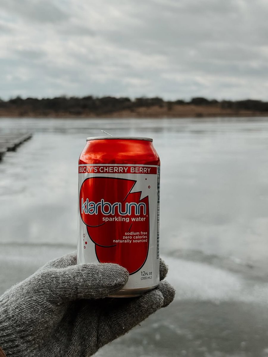 It's a n(ice) day to enjoy a Bucky's Cherry Berry Klarbrunn Sparkling ✨