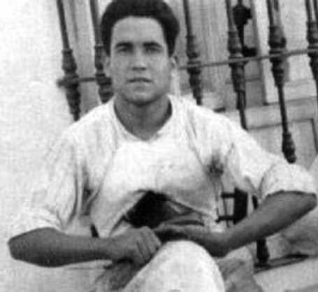 El 18 de febrero de 1937 es fusilado en Ubrique, Cádiz, Pedro Jiménez Sánchez, anarcosindicalista. Es enterrado, junto con 18 fusilados más, en una fosa común del cementerio.
#verdadjusticiayreparación #memoriaantifascista
