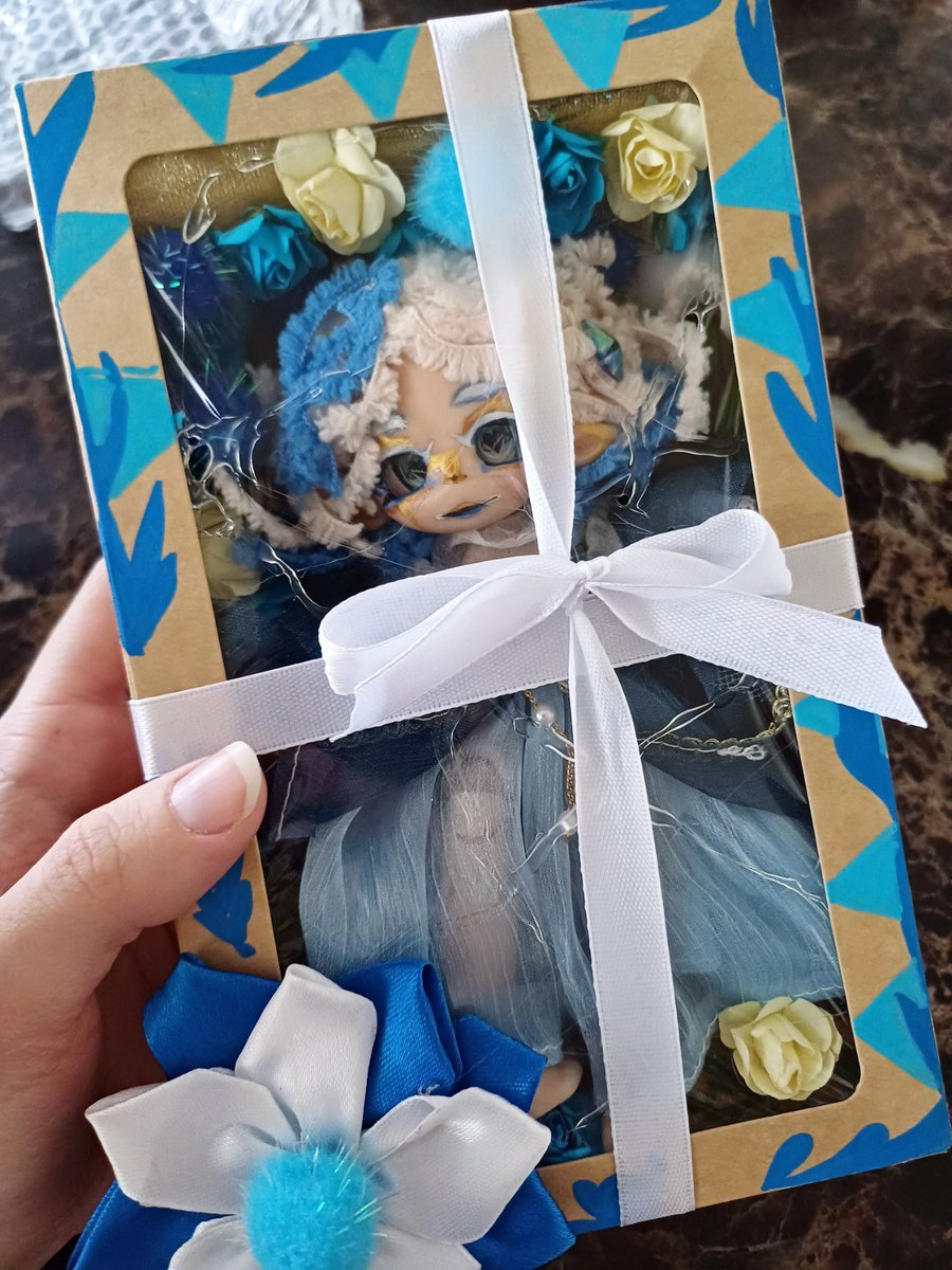 I can't help but brag. My birthday is coming soon and my dear <a href="/asmoleha/">Asmoleha San</a> sent me a gift. And the gift turned out to be... TRES LECHES DOLL...........