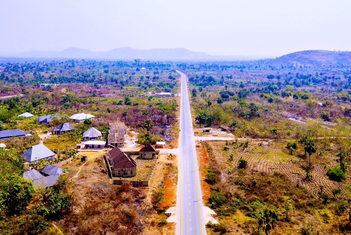 Stronger roads, better movement, greater opportunities. The construction of Ring Road is shaping a more connected and efficient Ekiti for everyone.

#BiodunOyebanji #BAO