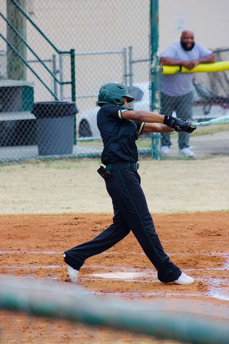 teejaay5dyson's tweet image. #BaseBall @mrzoombiya #slight #3for3