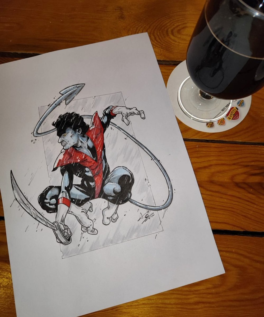 DebVillahoz's tweet photo. Esto es lo que pasa cuando hablas de tus gustos literarios delante de un dibujante y con unas cervezas de más, que te mezcla al Rondador Nocturno y a @rodrigocortes 😬🤣

¡Muchas gracias a @andresguinaldo por este inesperado regalo! https://t.co/W54Lbs0FpL