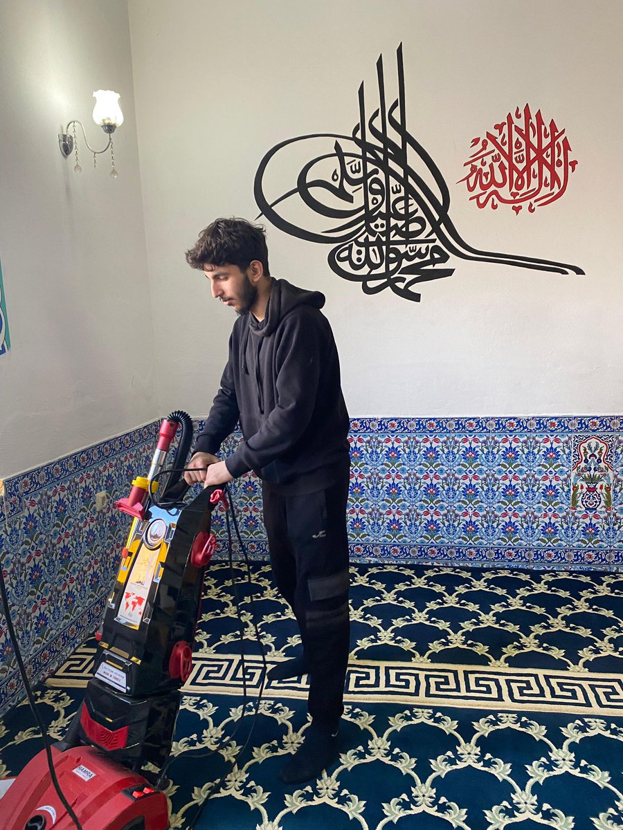 📍Mescid-i Aksa Camii
Fatsa Yurdu gönüllü öğrencilerimizle Fatsa ilçemizde bulunan Camimizin temizliğine destek olarak, Ramazanın manevi hazırlık sürecine katkıda bulunduk.

<a href="/OA_BAK/">Dr. Osman Aşkın Bak</a> 
<a href="/gencliksporbak/">Gençlik ve Spor Bakanlığı 🇹🇷</a> 
<a href="/GSB_KYGM/">Kredi ve Yurtlar Genel Müdürlüğü</a>